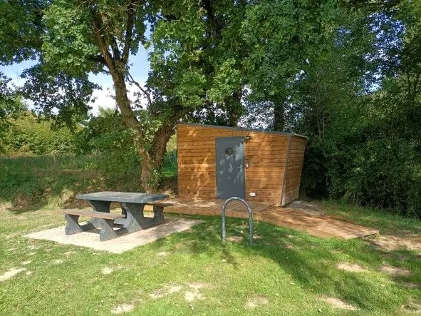 cabanes-randoneurs-cyclotourisme-equipement-camping-ecologique5