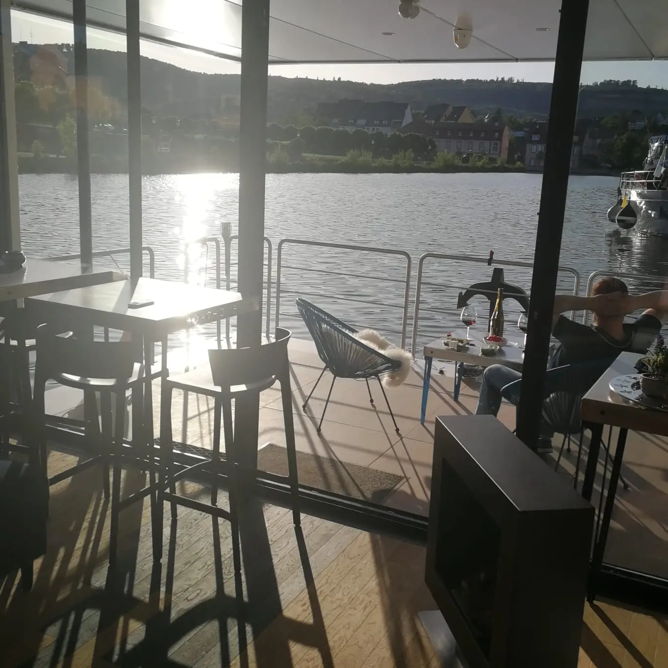houseboat-deluxe-conception-hebergement-insolite-14